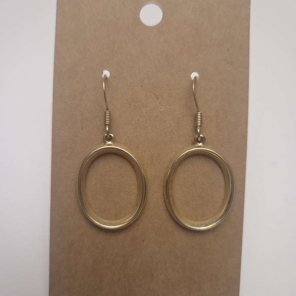 New! Elegant Gold Oval Hoop Earrings